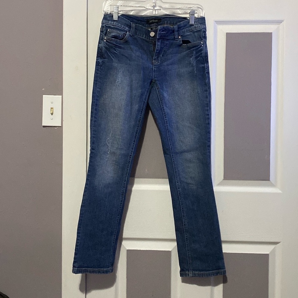 WHITE HOUSE BLACK MARKET CAPRIS LENGTH JEANS